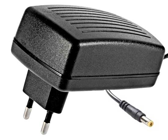 Nap�jec� zdroj 12V/2.5A